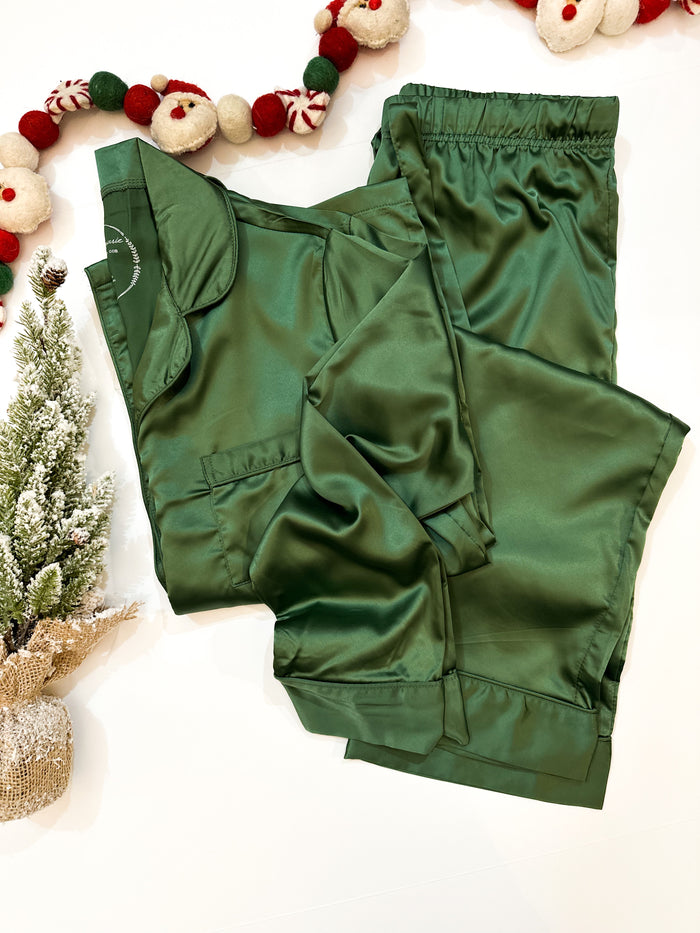 green long sleeve pajama set