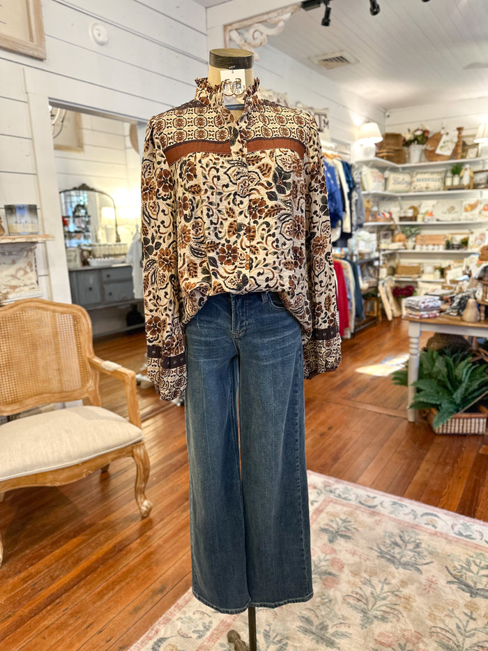 fall color printed blouse button down front long sleeve with medium wash jeans 