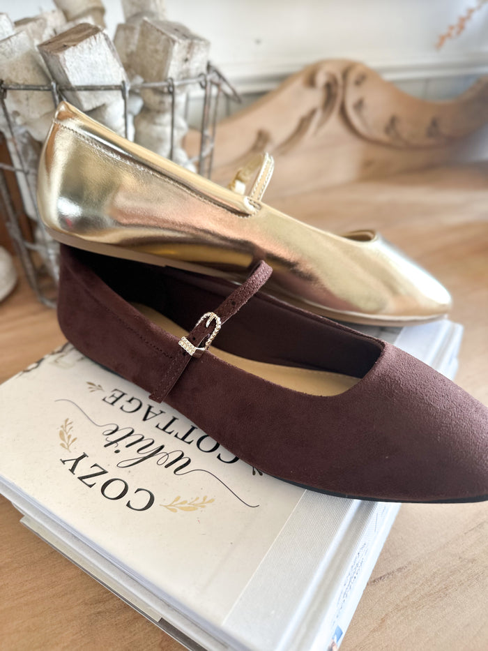 Brown suede flat with buckle 