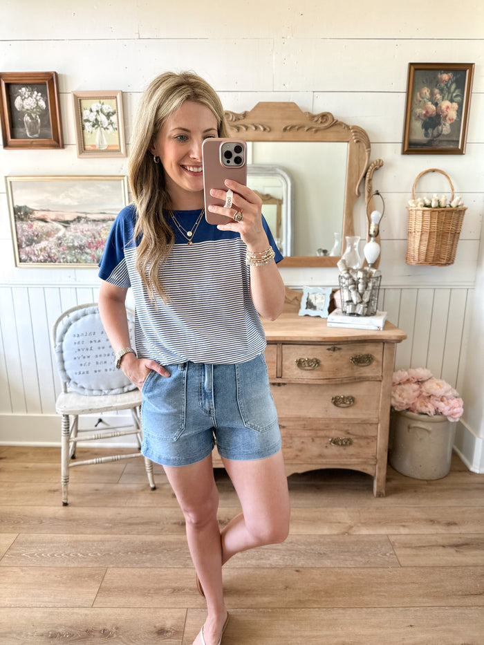 BLUE AND WHITE SHORT SLEEVE STRIPE TOP 