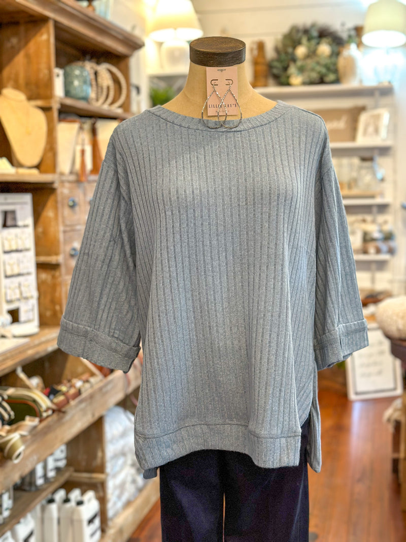light blue umgee top 3 quarter sleeve