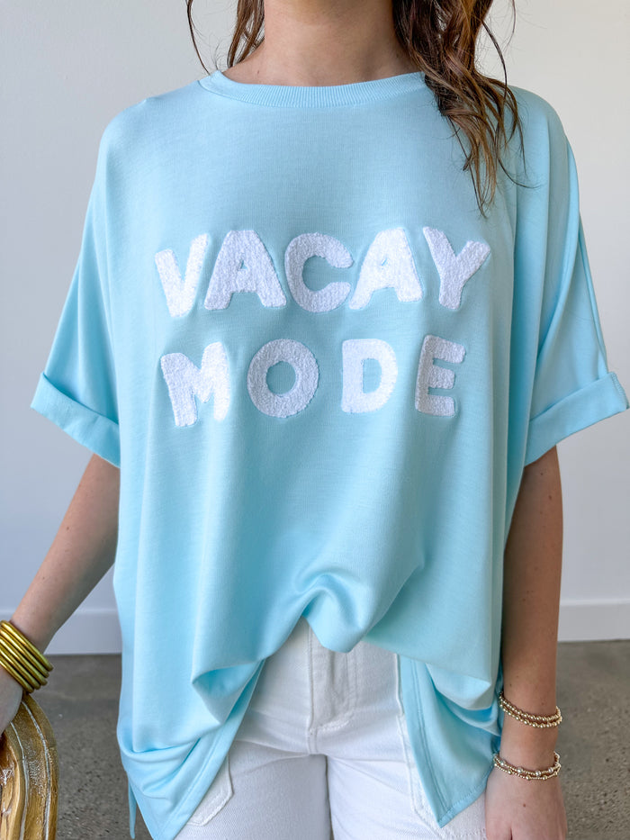 nate patch tee light blue with vacay mode in white