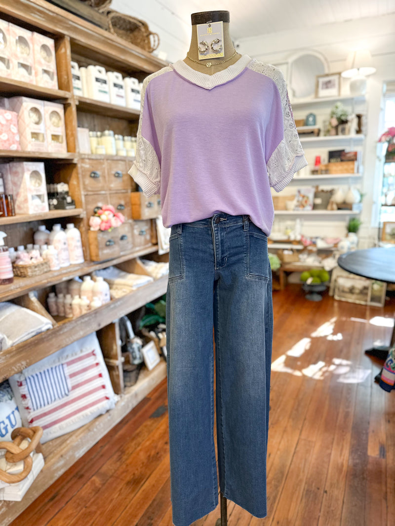 LAVENDER PURPLE AND WHITE LACE SHORT SLEEVE TOP 