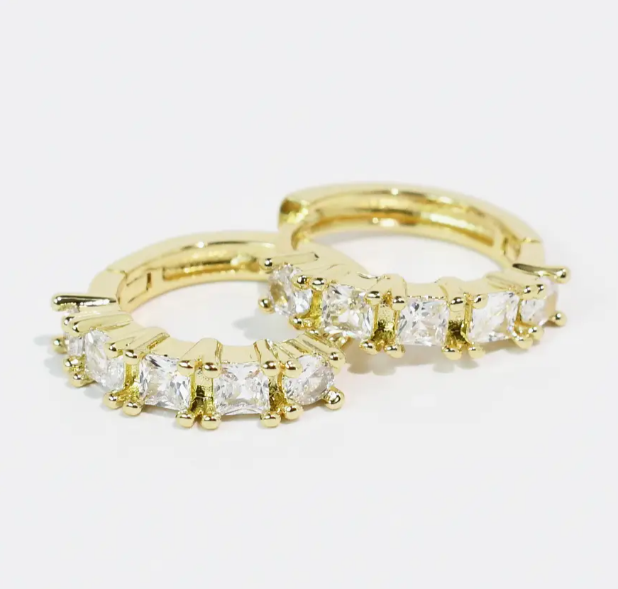 gold huggie style earring 