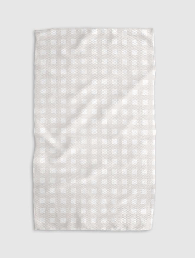 geometry gigi towel beige