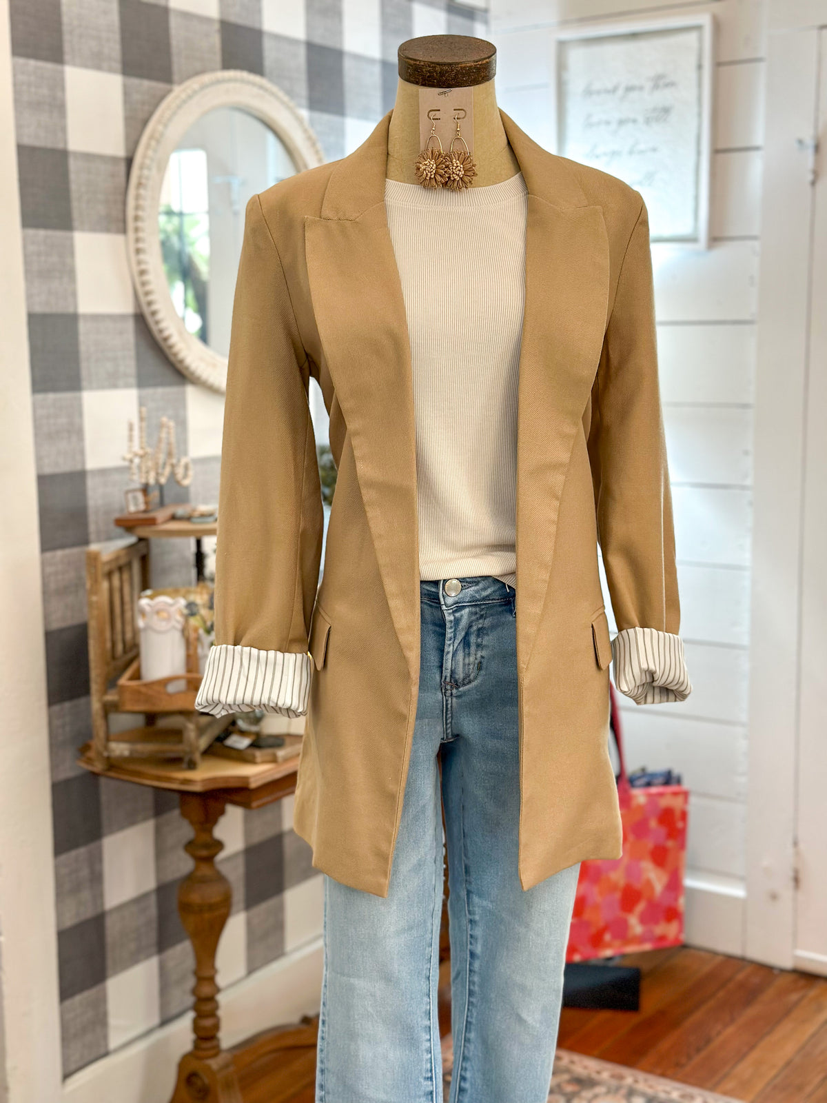 tan linen blazer with pockets on the front 