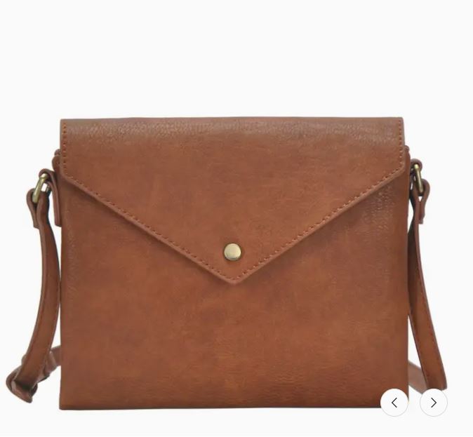 quinn tan brown purse with gold button on front 