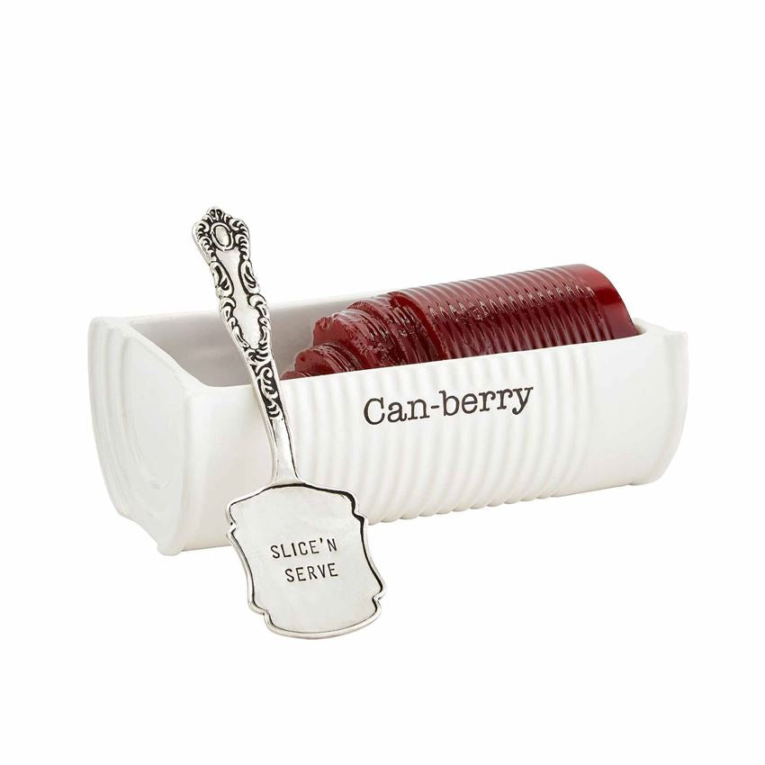 can berry dish mud pie