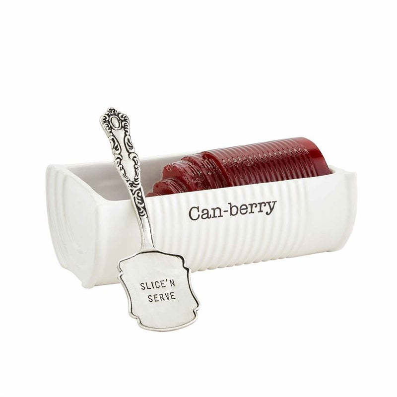 can berry dish mud pie