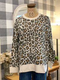 printed pullover long sleeve sweatshirt