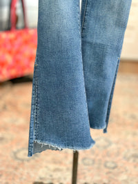 side slit on jean 